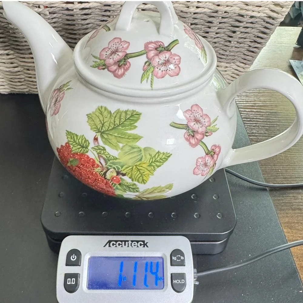 Portmeirion Pomona The Red Currant Teapot Susan Williams-Ellis Made in Britain